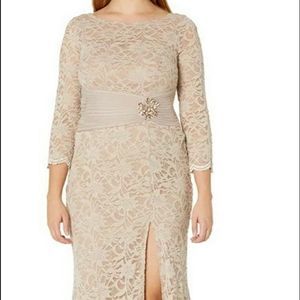167. Cachet long embroidered dress lace broach size 6